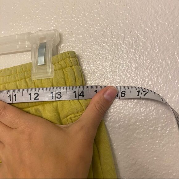 Under Armour UA The Rock Terry yellow pull on drawstring cotton sweat shorts M - Picture 11 of 13